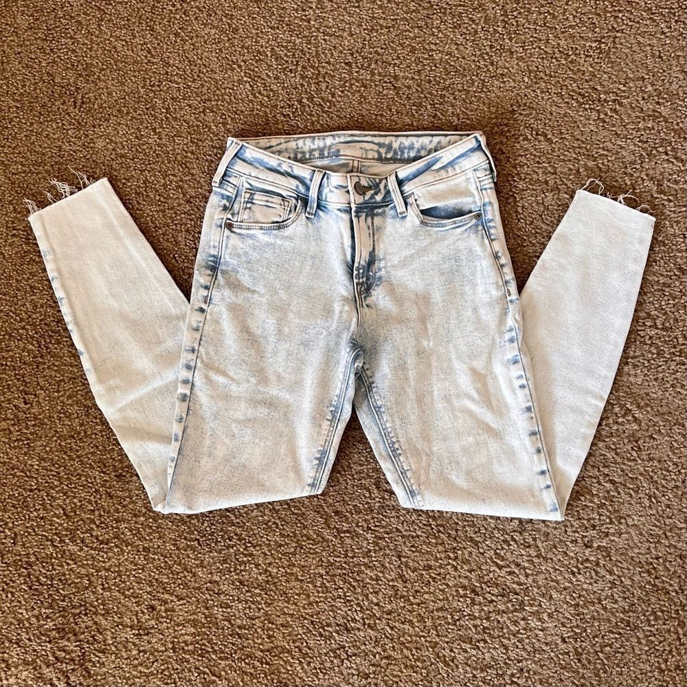 Old Navy Rockstar Super Skinny Raw Ankle Light Acid Wash Jeans